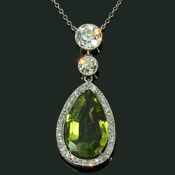 Platinum necklace Art Deco diamond pendant with pear shape peridot (image 2 of 7)